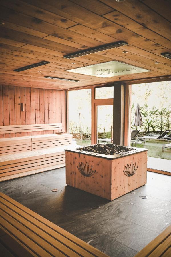 Wiesenhof Gardenresort San Leonardo in Passiria Dış mekan fotoğraf