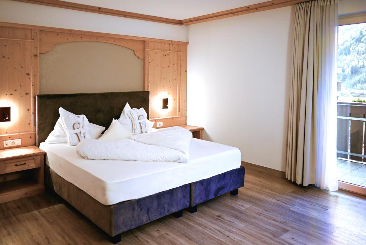 Wiesenhof Gardenresort San Leonardo in Passiria Dış mekan fotoğraf