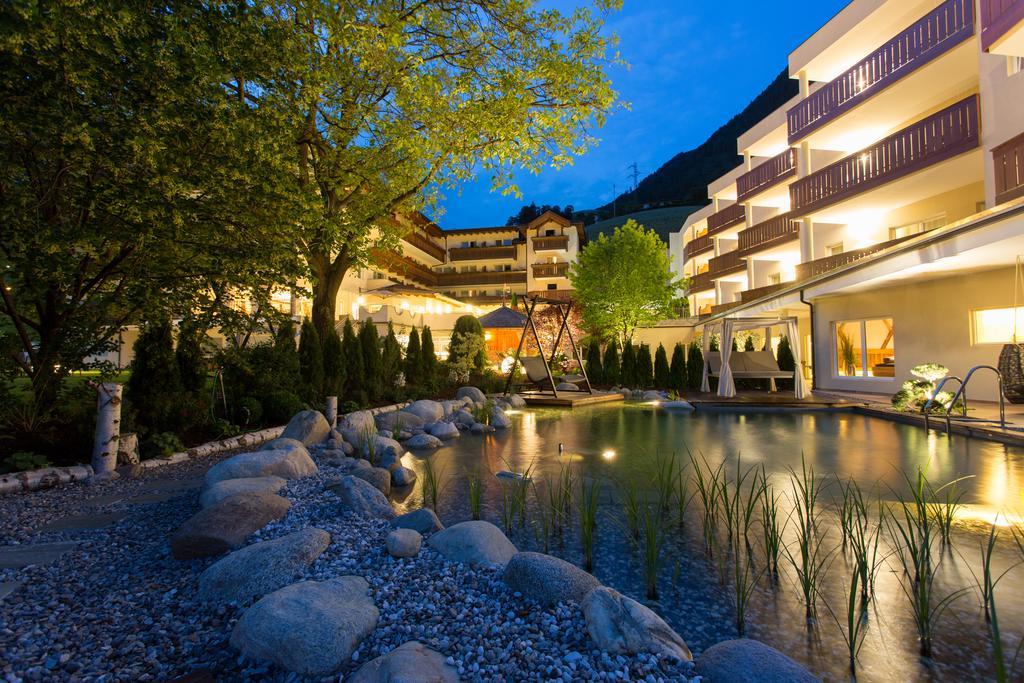 Wiesenhof Gardenresort San Leonardo in Passiria Dış mekan fotoğraf